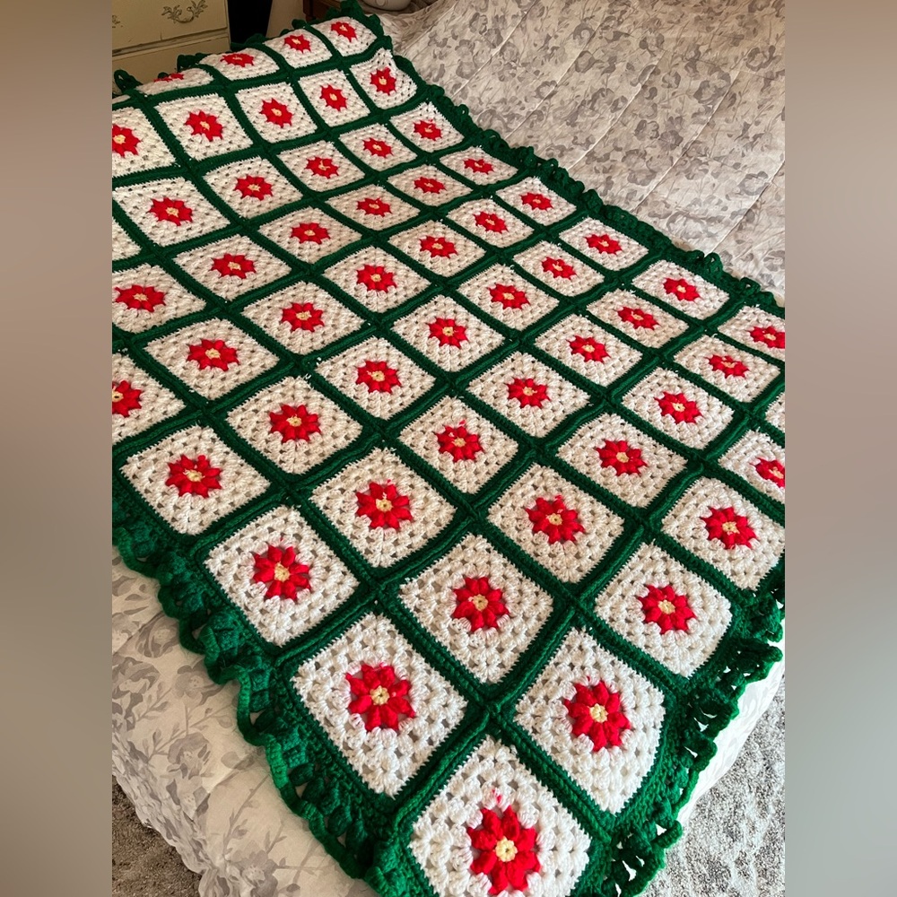 Vintage Christmas Crochet Afghan Blanket